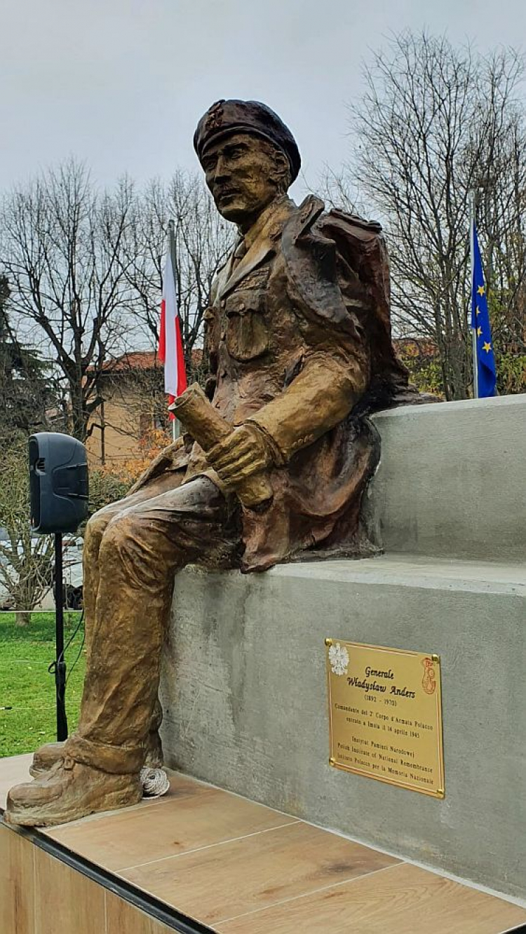 Pomnik generała Władysława Andersa. Fot. Konsulat Generalny RP w Mediolanie