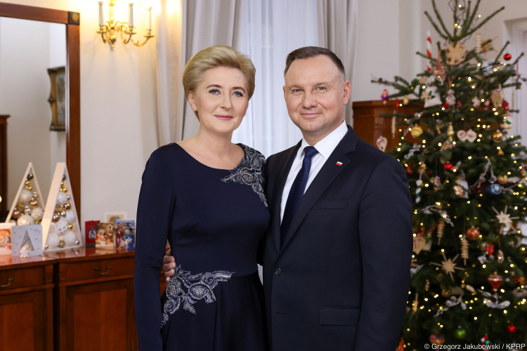 Para Prezydencka złożyła życzenia z okazji Świąt Bożego Narodzenia. Źródło: Prezydent.pl