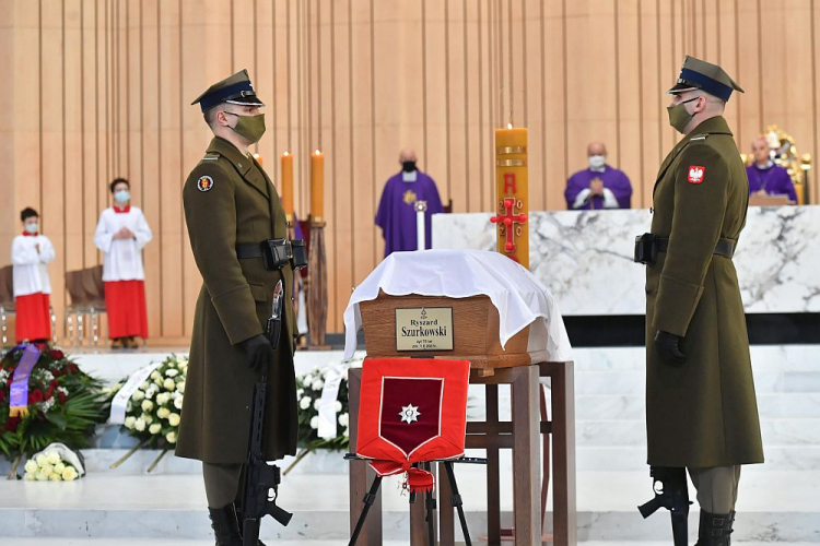 Msza św. odprawiana w intencji Ryszarda Szurkowskiego w Świątyni Opatrzności Bożej. Warszawa, 05.02.2021. Fot. PAP/P. Nowak