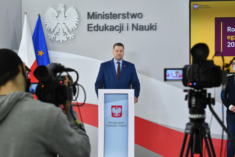 Warszawa, 03.03.2021. Minister edukacji i nauki Przemysław Czarnek podczas konferencji prasowej. Spotkanie dotyczyło tegorocznych egzaminów ósmoklasisty i maturalnego. Fot. PAP/R. Pietruszka