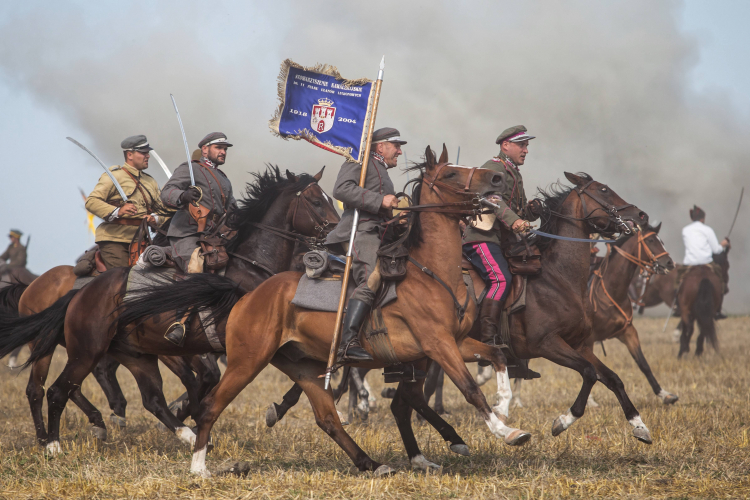 Wolica Śniatycka, 25.08.2019. Rekonstrukcja bitwy pod Komarowem. Fot. PAP/W. Jargiło