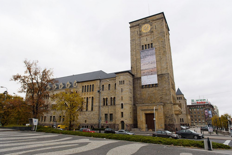 Budynek poznańskiego Centrum Kultury Zamek. Fot. PAP/J. Kaczmarczyk