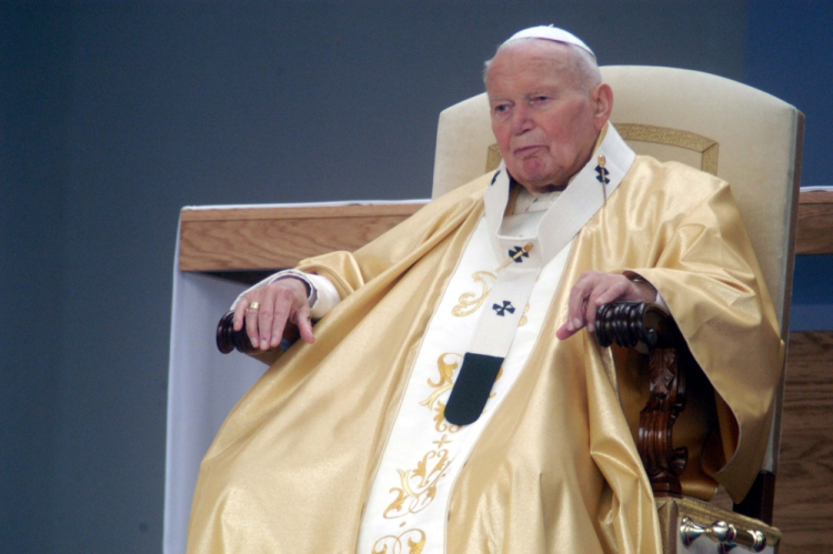 Jan Paweł II Bańskiej Bystrzycy, Słowacja, 12.09.2003 r. Fot. PAP/P. Nowak