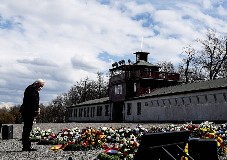 Prezydent Niemiec Frank-Walter Steinmeier podczas uroczystości w 76. rocznicę wyzwolenia niemieckiego obozu koncentracyjnego Buchenwald. Fot. PAP/EPA