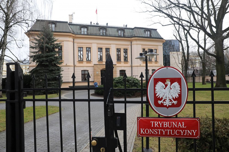 Siedziba Trybunału Konstytucyjnego w Warszawie. Fot. PAP/T. Gzell