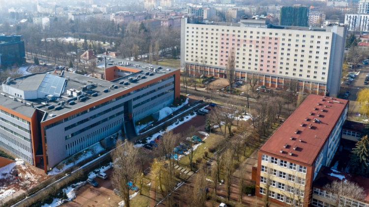 Łódź, 24.02.2021. Kampus Uniwersytetu Łódzkiego. Fot. PAP/G. Michałowski