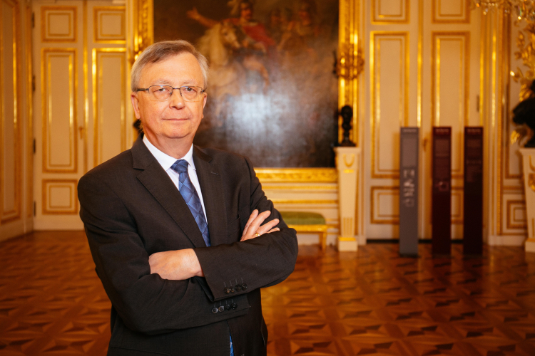 Dyrektor Zamku Królewskiego w Warszawie prof. Wojciech Fałkowski. Fot. PAP/A. Zawada