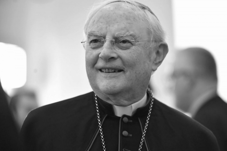 Abp Henryk Hoser. Fot. PAP/P. Nowak