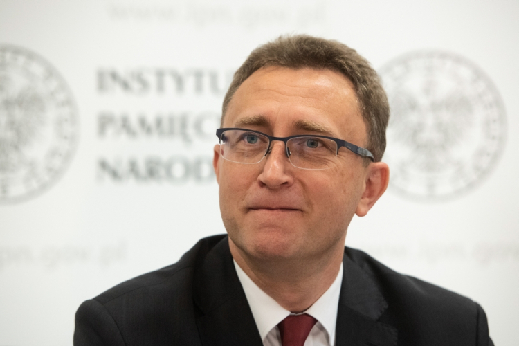 Dyrektor oddziału łódzkiego IPN dr hab. Dariusz Rogut. Fot. PAP/G. Michałowski