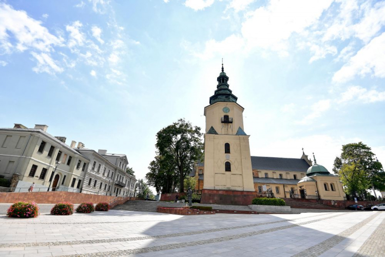 Bazylika katedralna Wniebowzięcia NMP w Kielcach. Fot. PAP/P. Polak