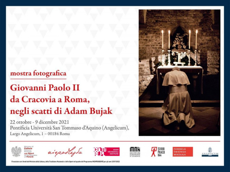 Wystawa „Z Krakowa do Rzymu. Jan Paweł II na fotografiach Adama Bujaka" na Papieskim Uniwersytecie Świętego Tomasza z Akwinu – Angelicum w Rzymie