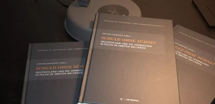 Książka "Schuld ohne Suehne? Deutschland und die Verbrechen in Polen im Zweiten Weltkrieg”. Źródło: Stowarzyszenie Patria Nostra