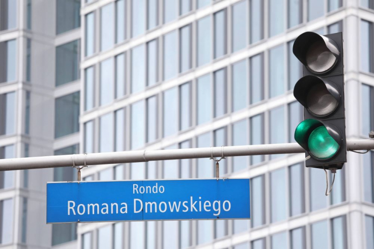 Rondo Romana Dmowskiego w Warszawie. Fot. PAP/T. Gzell