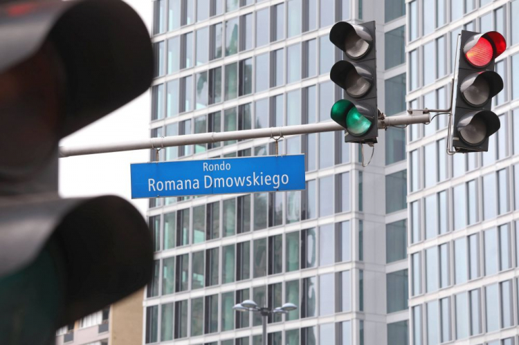 Rondo Romana Dmowskiego w Warszawie. Fot. PAP/T. Gzell
