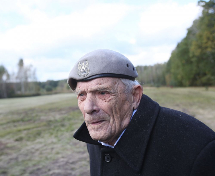 Mjr Aleksander Tarnawski. Fot. PAP/L. Szymański