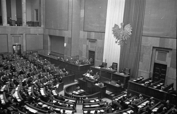 Posiedzenie Sejmu Ustawodawczego. Warszawa, 21.02.1947. Fot. PAP/CAF