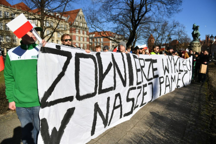 Uczestnicy Marszu Żołnierzy Wyklętych. Gdańsk, 27.02.2022. Fot. PAP/A. Warżawa