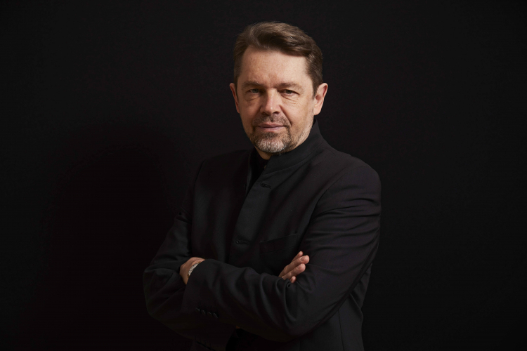 Dyrektor artystyczny Filharmonii Narodowej Andrzej Boreyko. Fot. PAP/A. Zawada