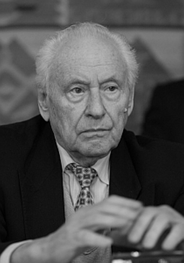 Czesław Cywiński. Fot. PAP/J. Bednarczyk