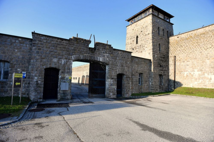 Teren dawnego zespołu niemieckich nazistowskich obozów koncentracyjnych Mauthausen-Gusen. Fot. PAP/P. Polak