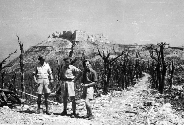 Żołnierze Samodzielnej 2 Brygady Pancernej po bitwie o Monte Cassino. 05.1944. Źródło: NAC