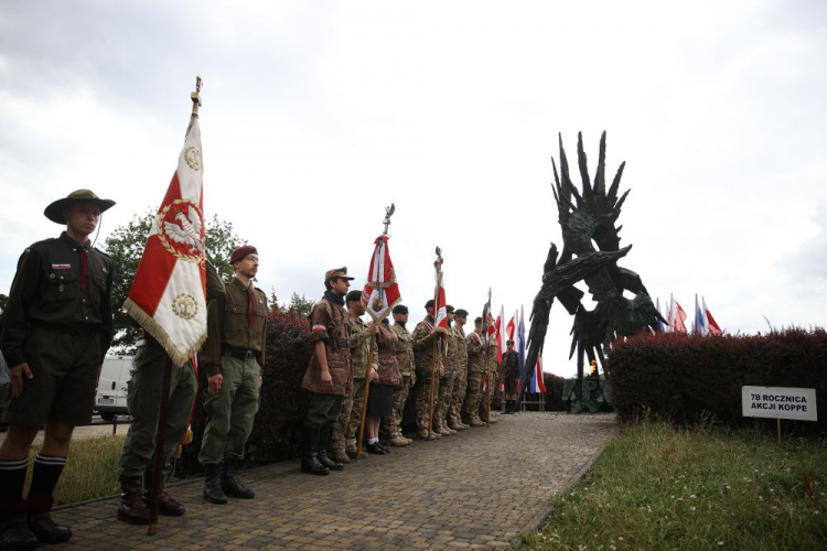 Uroczyste obchody 78. rocznicy akcji „Koppe” przed Pomnikiem Czynu Zbrojnego Żołnierzy Polski Walczącej w Krakowie. Fot. PAP/Ł. Gągulski