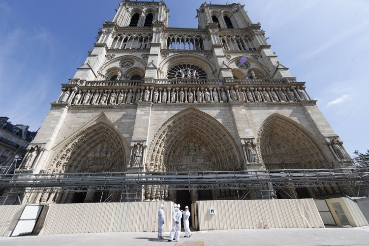 Katedra Notre–Dame. 04.2022. Fot. PAP/EPA