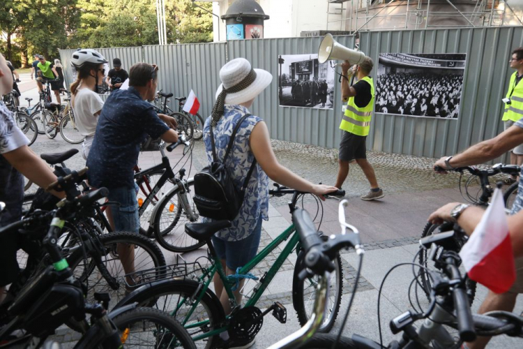 Rowerowy Peleton Pamięci Ofiar Sowieckich Represji organizowany przez Muzeum Pamięci Sybiru. Białystok, 27.08.2022. Fot. PAP/A. Reszko