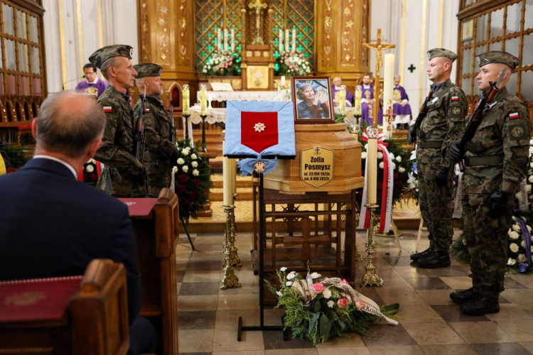 Uroczystości pogrzebowe Zofii Posmysz w kościele NMP Wspomożenia Wiernych w Oświęcimiu. Fot. PAP/T. Wiktor
