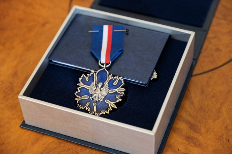 Srebrny Medal Zasłużony Kulturze „Gloria Artis”. Fot. PAP/H. Bardo