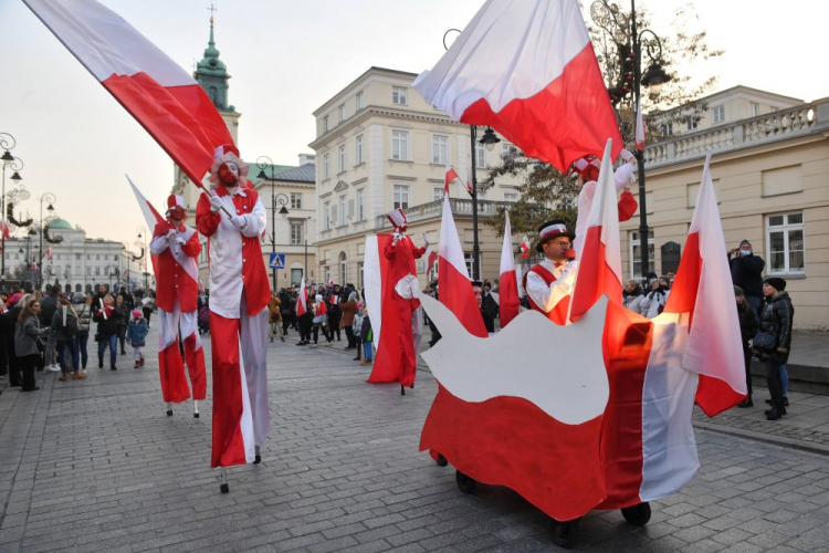 Festiwal Niepodległa na Krakowskim Przedmieściu. Warszawa, 11.11.2021. Fot. PAP/R. Pietruszka