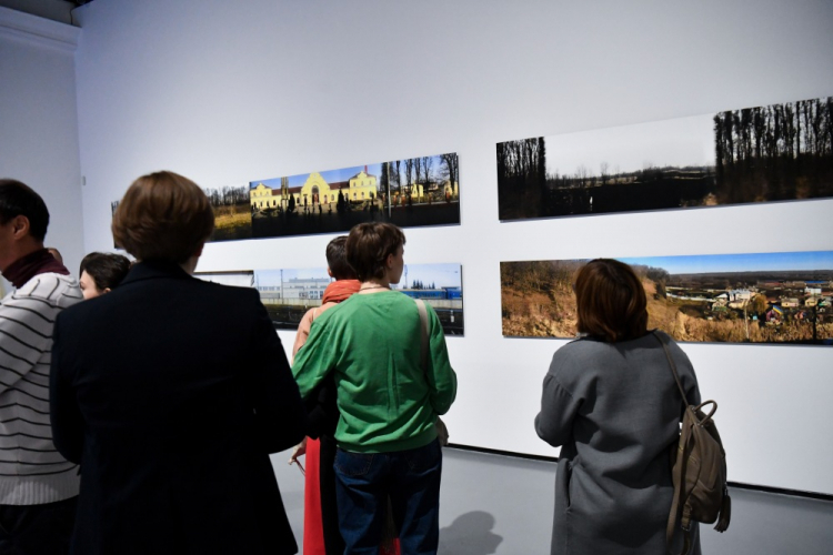 Otwarcie wystawy „Ukraina. Pod innym niebem” w CSW. Fot. PAP/P. Nowak