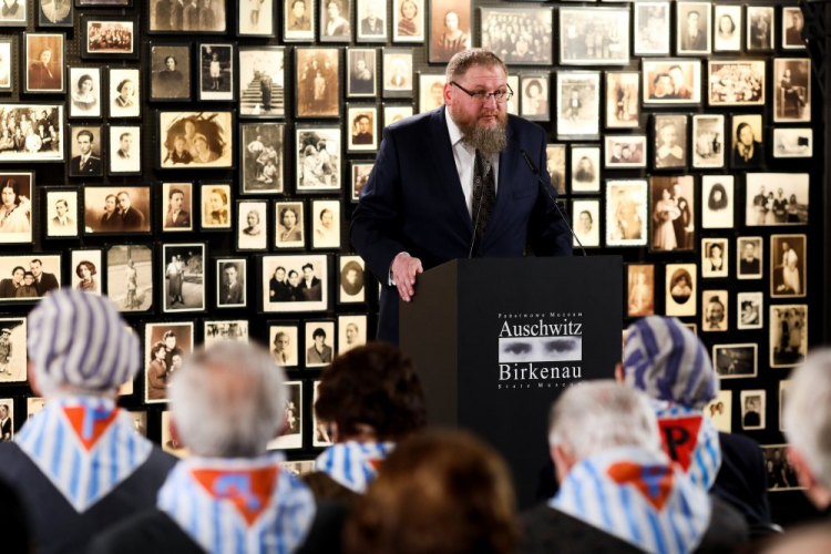 Dyrektor Miejsca Pamięci i Muzeum Auschwitz-Birkenau Piotr Cywiński na terenie b. niemieckiego nazistowskiego obozu koncentracyjnego i zagłady Auschwitz-Birkenau podczas obchodów 78. rocznicy wyzwolenia obozu. Fot. PAP/Z. Meissner