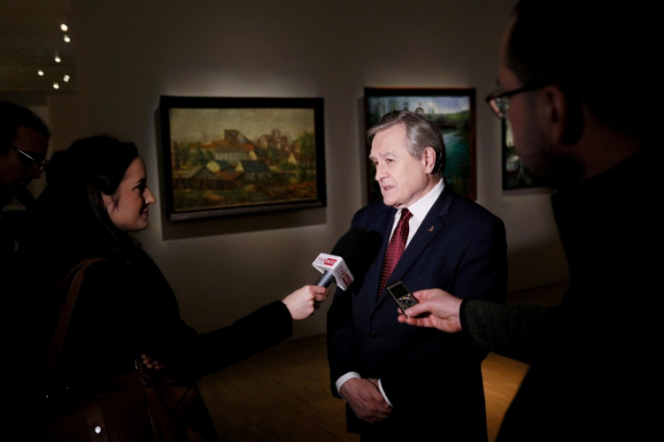 Wicepremier, minister kultury i dziedzictwa narodowego Piotr Gliński podczas wizyty w Muzeum Śląskim w Katowicach. Fot. PAP/Z. Meissner