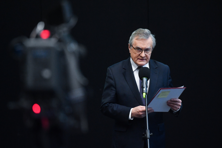Wicepremier, minister kultury i dziedzictwa narodowego Piotr Gliński na otwarciu sesji warsztatowej UNESCO "Zwalczanie nielegalnego handlu ukraińskimi dobrami kultury: szkolenie w zakresie budowania potencjału dla organów ścigania". Fot. PAP/P. Nowak