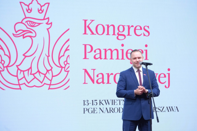 Prezes Instytutu Pamięci Narodowej Karol Nawrocki na Kongresie Pamięci Narodowej. Fot. PAP/M. Marek