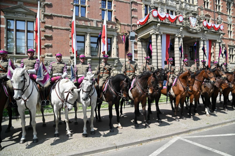 Prezentacja Szwadronu Kawalerii Wojska Polskiego, Oddziałów Kawalerii Ochotniczej i Sekcji Policji Konnej podczas Szczecińskich Dni Kawalerii. 26.05.2023. Fot. PAP/M. Bielecki