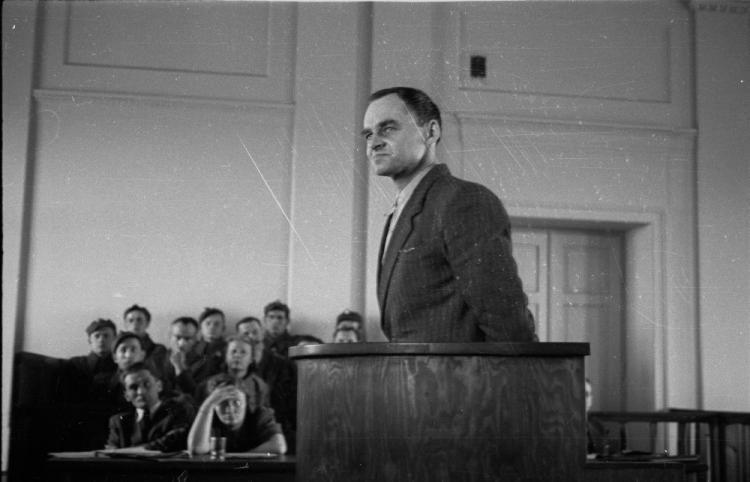 03.03.1948. Rtm. Witold Pilecki przed Wojskowym Sądem Rejonowym w Warszawie. Fot. PAP/CAF