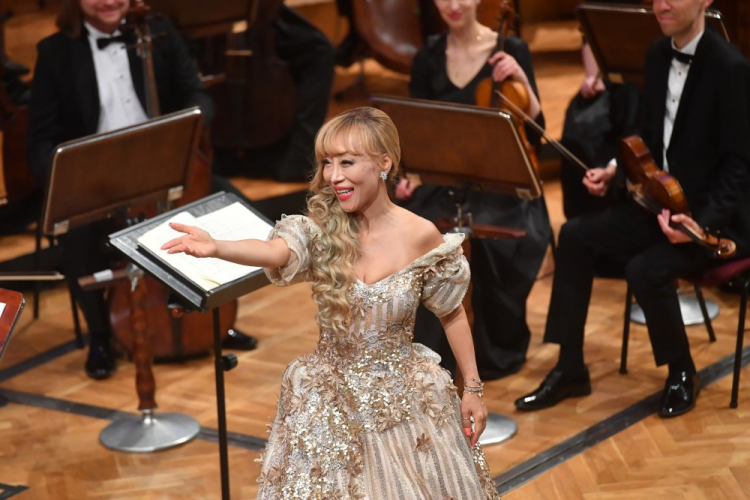 Południowokoreańska sopranistka Sumi Jo na gali otwarcia 32. Festiwalu Mozartowskiego w Warszawie. Fot. PAP/P. Nowak