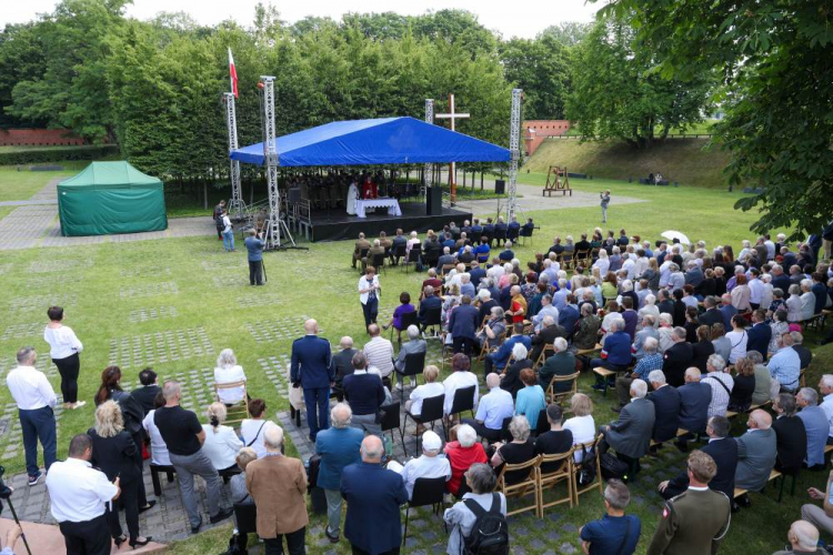 Msza święta w ramach uroczystości z okazji 30-lecia Muzeum Katyńskiego. Warszawa, 29.06.2023. Fot. PAP/R. Guz