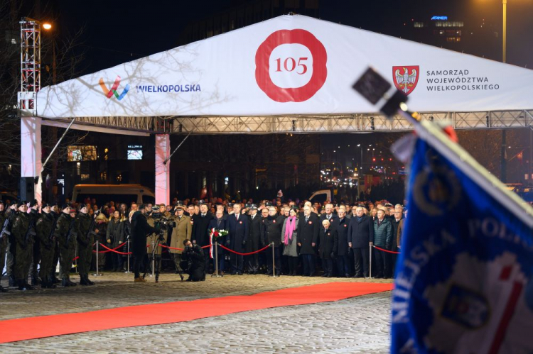 Poznań, 27.12.2023. Centralne obchody 105. rocznicy wybuchu Powstania Wielkopolskiego pod Pomnikiem Powstańców Wielkopolskich. Fot. PAP/J. Kaczmarczyk