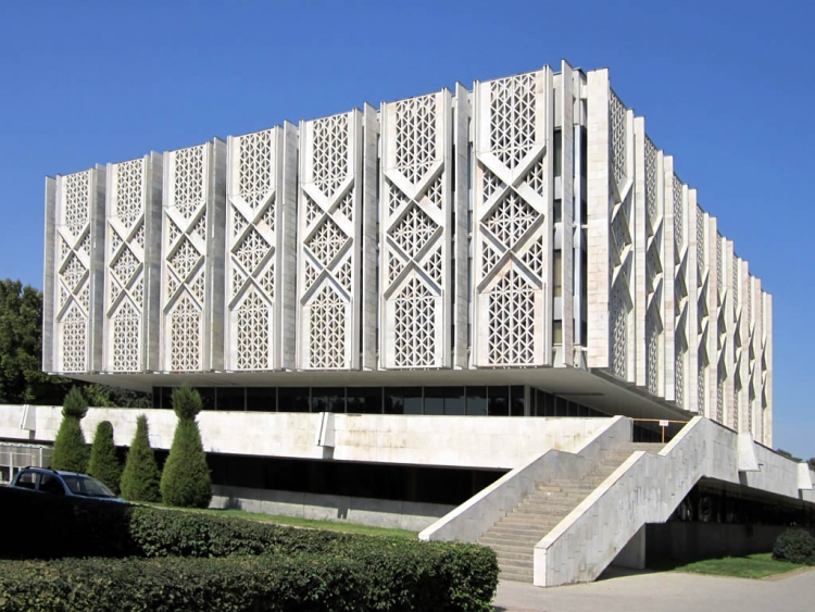 Państwowe Muzeum Historii Uzbekistanu. Fot. Wikipedia