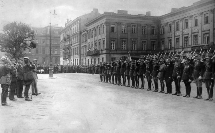 Nadanie oficerom Krzyży Walecznych za walki w Legionach Polskich i wojnę w 1922 r. Źródło: NAC