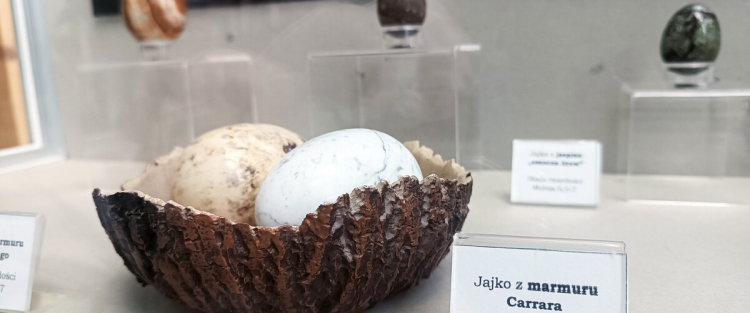 Kamienne pisanki - wystawa na Uniwersytecie w Białymstoku. Fot. Uniwersytet w Białymstoku/A. Matwiejuk