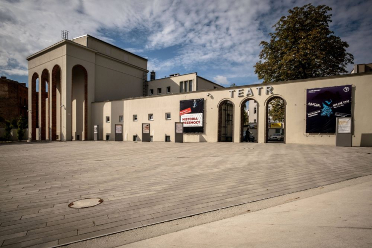 Teatr Fredry w Gnieźnie. Fot. PAP/Archiwum Kalbar