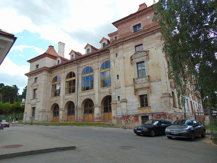 Wileński Pałac Sapiehów w czasie odbudowy. Fot. Wikipedia. 