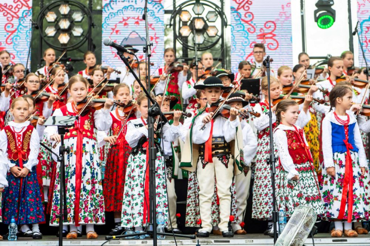 Koncert góralskiej kapeli Mała Armia Janosika. 2020 r. Fot. PAP/T. Żmijewski