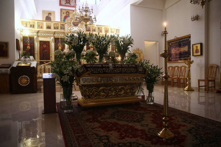 Grób Pański w parafii prawosławnej p.w. Zaśnięcia Najświętszej Maryi Panny w Krakowie. 2020 r. Fot. PAP/Ł. Gągulski