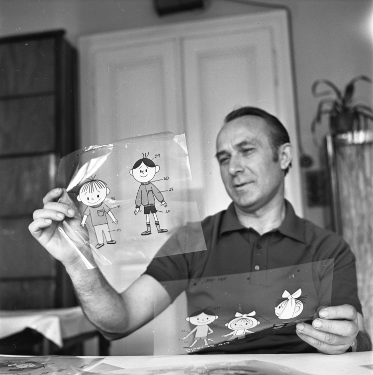 Studio Filmów Rysunkowych. Produkcja filmu „Bolek i Lolek”. Nz. reżyser i twórca filmów animowanych , inicjator serialu animowanego Bolek i Lolek , Władysław Nehrebecki, 1972 r. PAP/CAF-Stanisław Jakubowski
