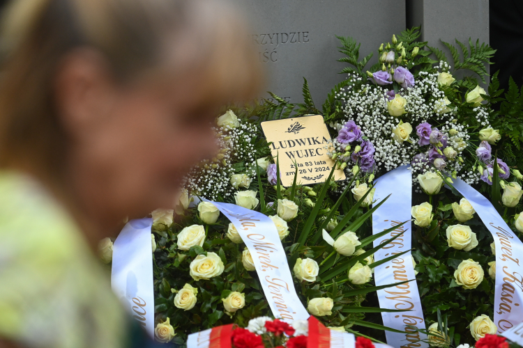 Ludwika Wujec została pochowana na Cmentarzu Powązkowskim w Warszawie, fot. PAP/P. Nowak